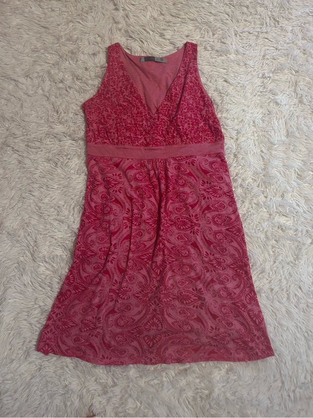 Athleta Pink Paisley V-Neck Sleeveless Dress